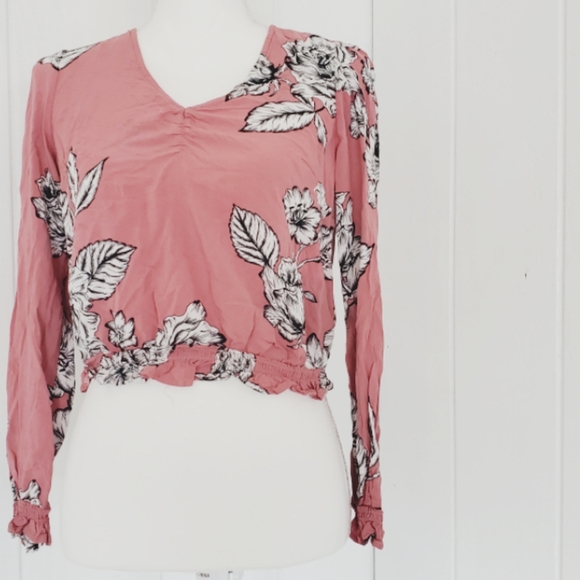 Candies, floral, cropped, cropped top, blouse, - Picture 1 of 5